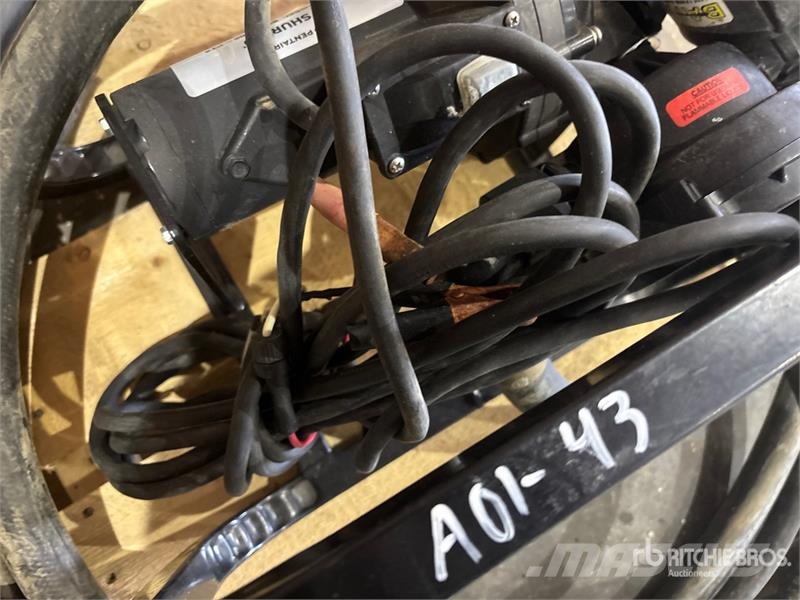 Shur-Flo 1.5 in Chemical Pump ポンプとミキサー