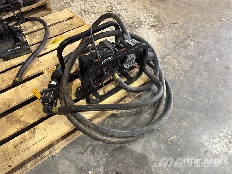 Shur-Flo 1.5 in Chemical Pump ポンプとミキサー