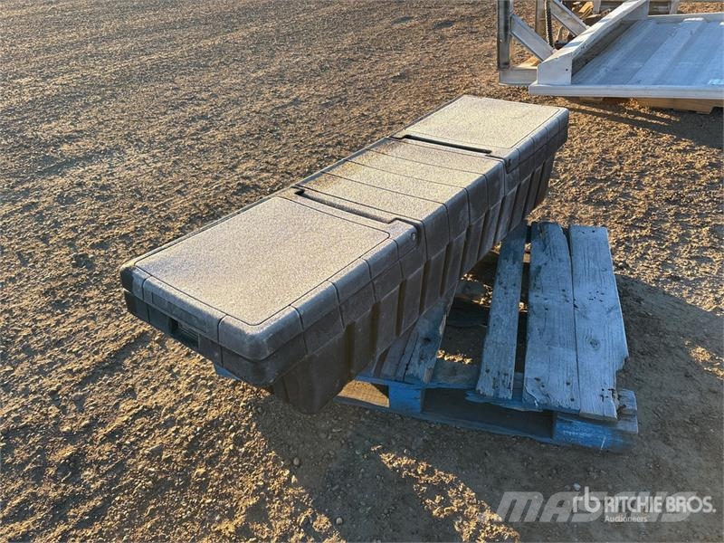 Side-Mount Behind-The-Cab Truck Tool Box Sonstige Baumaschinen