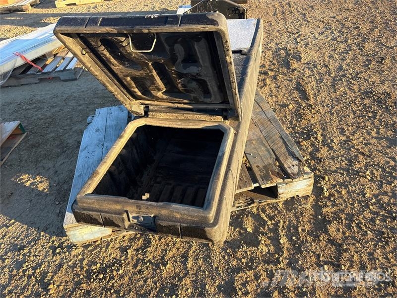 Side-Mount Behind-The-Cab Truck Tool Box Sonstige Baumaschinen