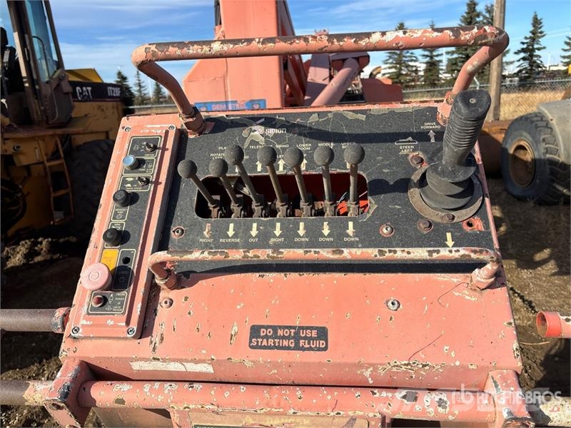 Simon AT60 4WD Diesel Articulating Boom Lift (Inoperable Zglobne podizne platforme