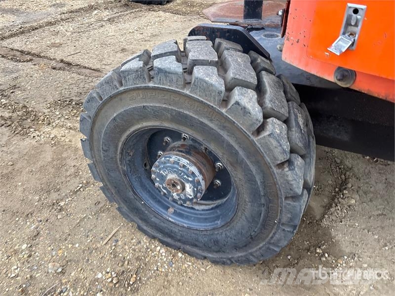 Simon MPN-40 2WD Dual Fuel Telescopic Boom Lift (Inopera Телескопические подъемники