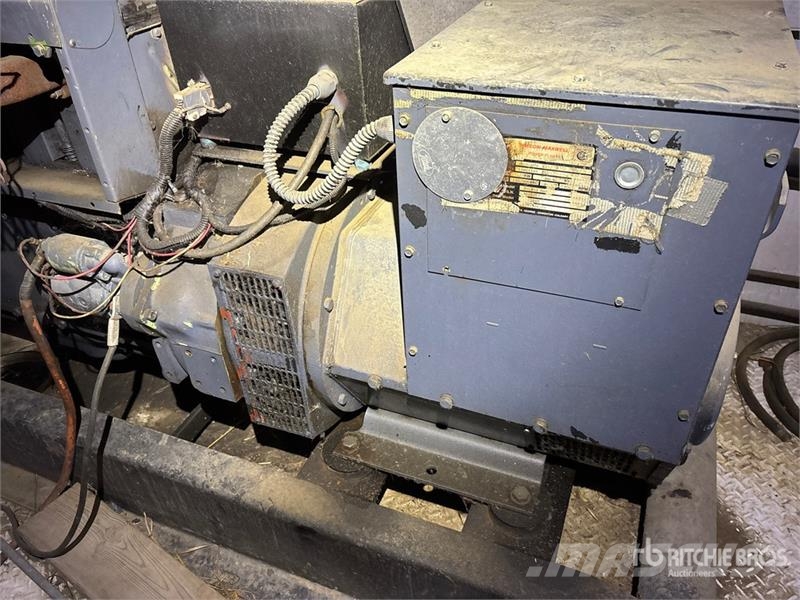  Simson Maxwell 50 kW Containerized Dual Generator  مولدات ديزل