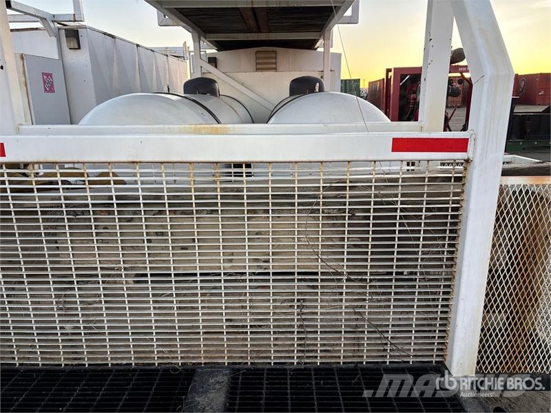  Simson Maxwell 50 kW Containerized Dual Generator  مولدات ديزل