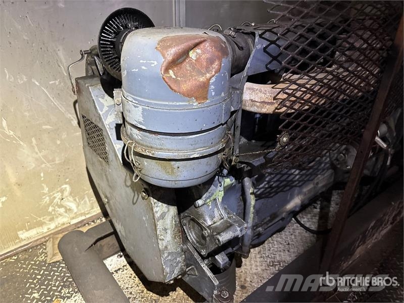  Simson Maxwell 50 kW Containerized Dual Generator  Diesel generatoren