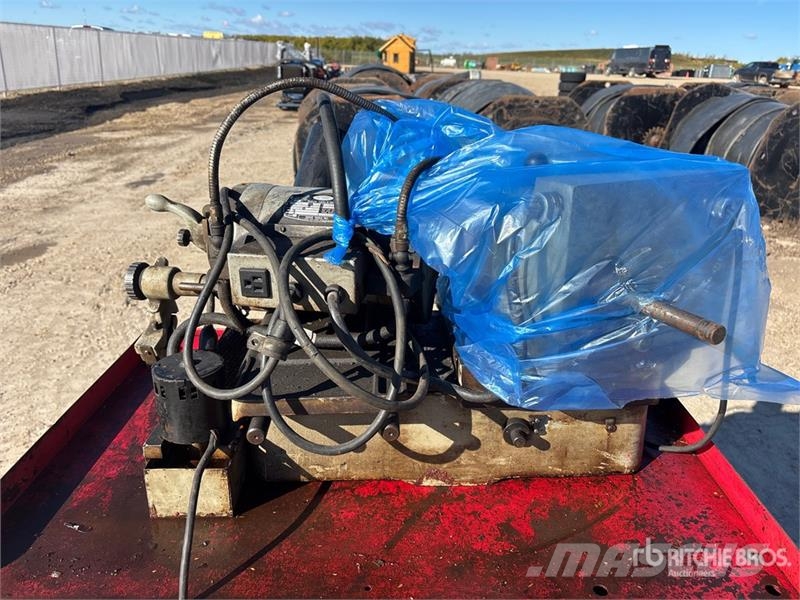  Sioux Tools Cylinder Head Valve Refacing Machine Drugi deli