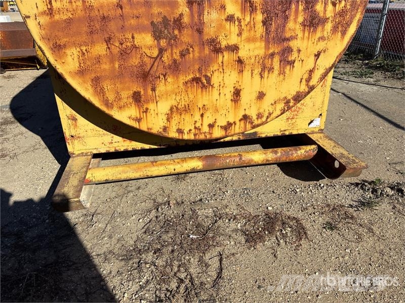  Skid Mounted Steel Fuel Tank Kraftstoff- und Zusatzstoffbehälter