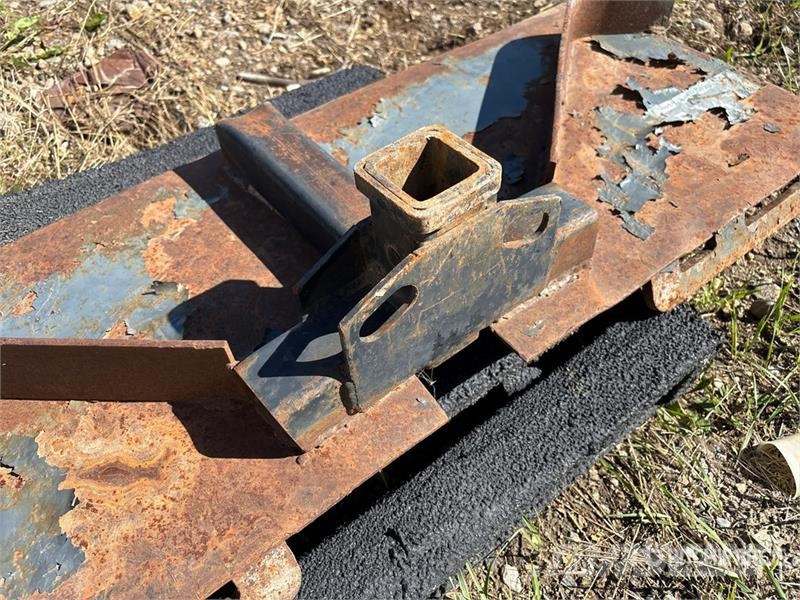 Skid Steer Attachment Mounting Plate Drugi deli