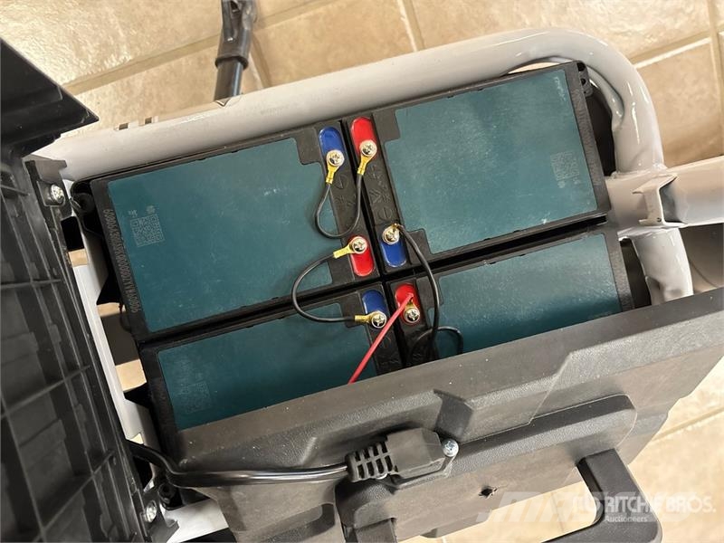  SKLP SK-E48 Electric Scooter (Unused) Visureigiai