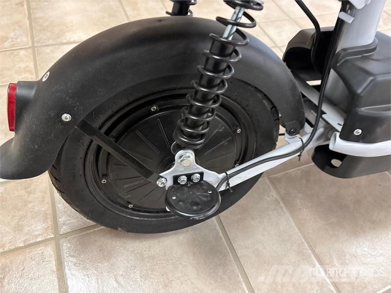  SKLP SK-E48 Electric Scooter (Unused) Visureigiai