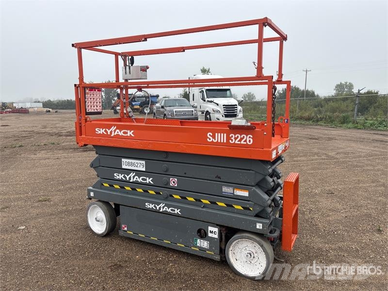 SkyJack SJ1113226 Electric Scissor Lift Platforme foarfeca