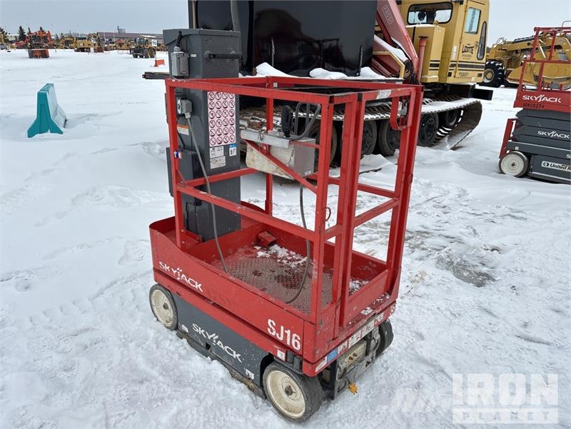 SkyJack SJ16 Personhissar och andra hissar