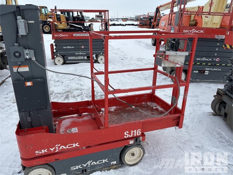 SkyJack SJ16 Personhissar och andra hissar