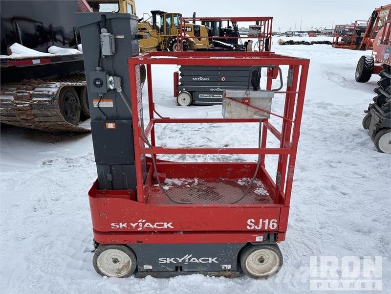 SkyJack SJ16 Personhissar och andra hissar