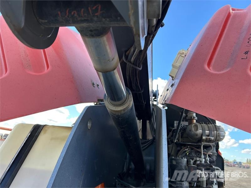SkyJack SJ45T 4WD Diesel Telescopic Boom Lift Teleskopiskie pacēlāji