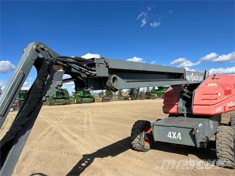 SkyJack SJ45T 4WD Diesel Telescopic Boom Lift Teleskopiskie pacēlāji