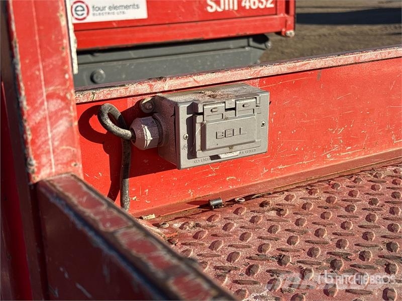 SkyJack SJ4632 Electric Scissor Lift Šķerveida pacēlāji