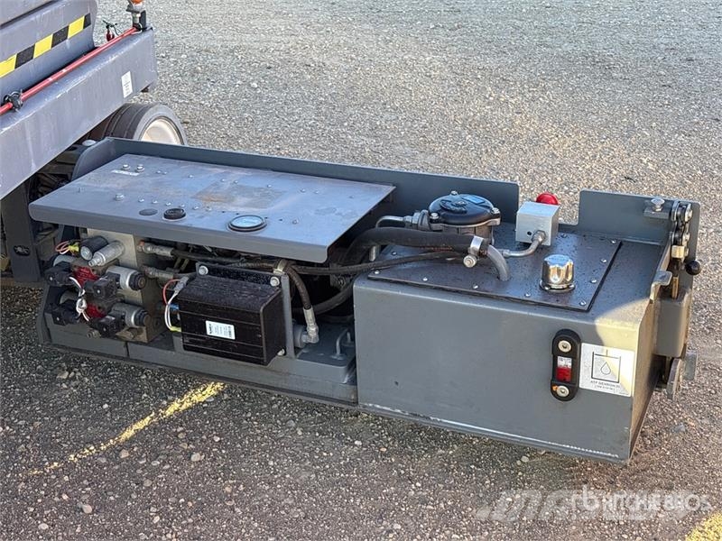 SkyJack SJ4632 Electric Scissor Lift Šķerveida pacēlāji