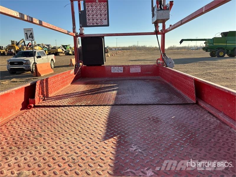 SkyJack SJ4632 Electric Scissor Lift Šķerveida pacēlāji