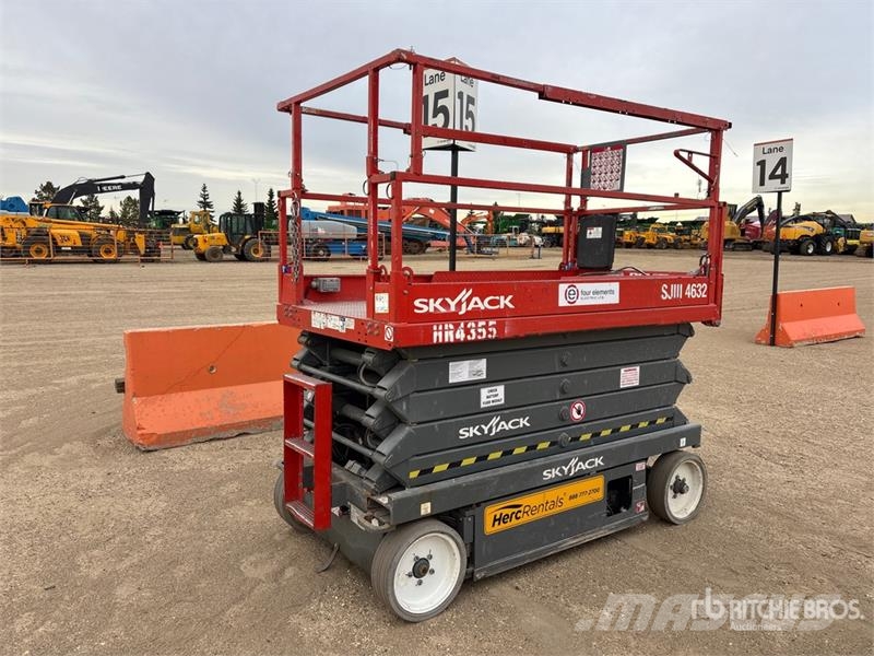 SkyJack SJ4632 Electric Scissor Lift Šķerveida pacēlāji