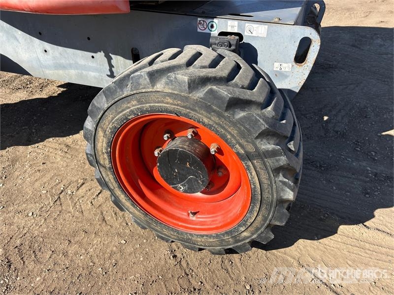 SkyJack SJ46AJ 4WD Diesel Articulating Boom Lift Iseliikuvad poomtõstukid
