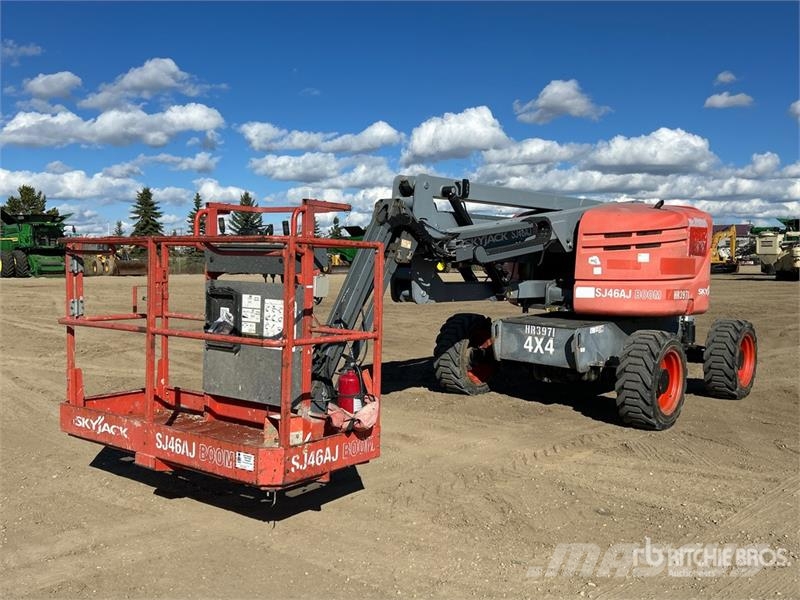 SkyJack SJ46AJ 4WD Diesel Articulating Boom Lift Iseliikuvad poomtõstukid