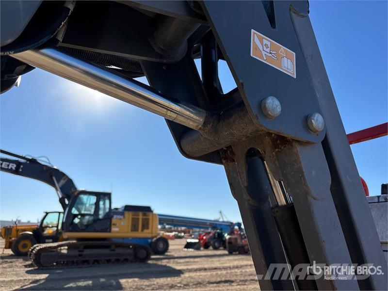 SkyJack SJ46AJ 4WD Diesel Articulating Boom Lift Iseliikuvad poomtõstukid