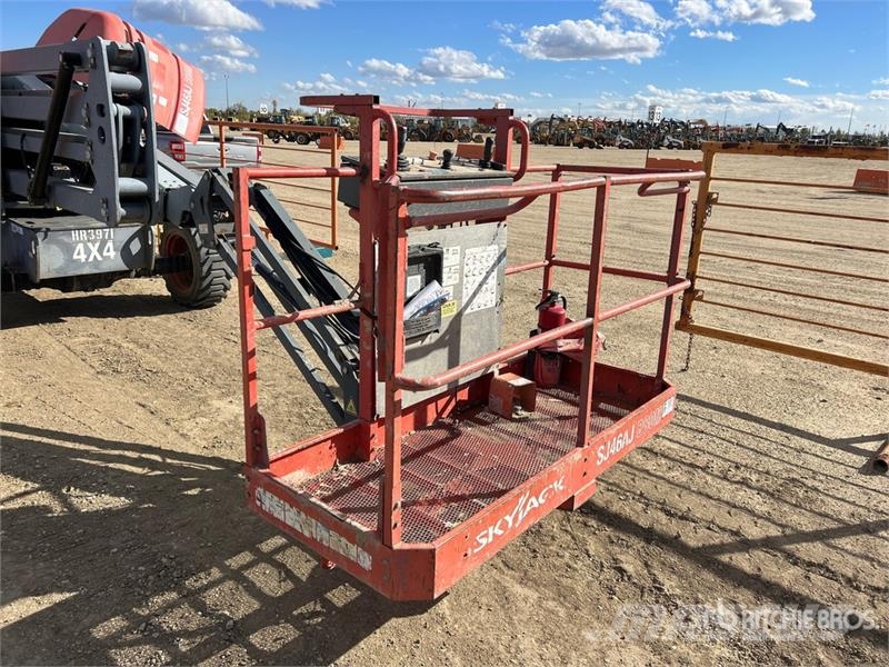 SkyJack SJ46AJ 4WD Diesel Articulating Boom Lift Iseliikuvad poomtõstukid