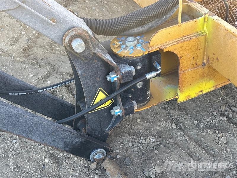 SkyJack SJ63AJ Karos emelők