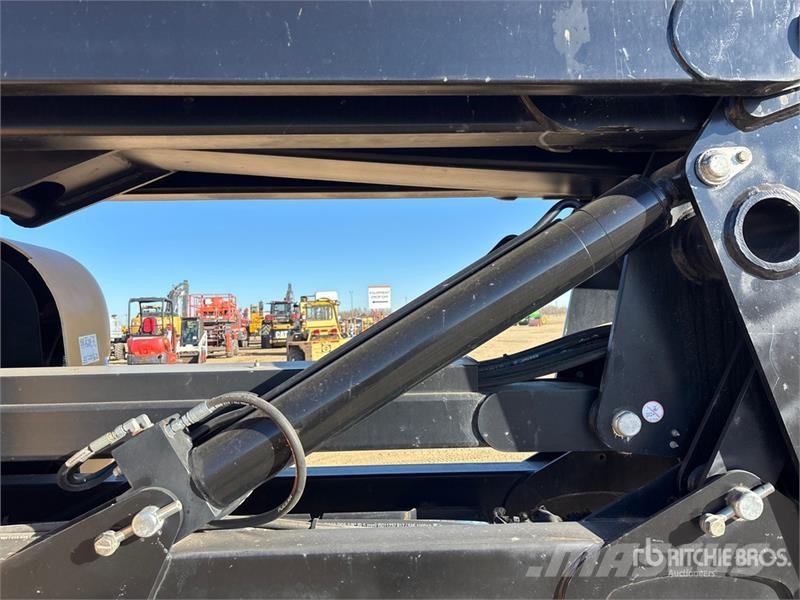 SkyJack SJ63AJ 4WD Diesel Articulating Boom Lift Strēles pacēlāji