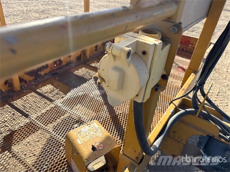 SkyJack SJ63AJ 4WD Diesel Articulating Boom Lift Strēles pacēlāji