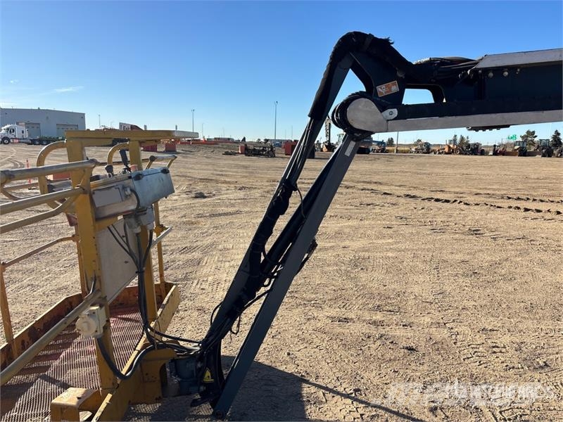 SkyJack SJ63AJ 4WD Diesel Articulating Boom Lift Strēles pacēlāji