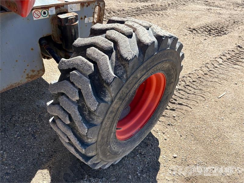 SkyJack SJ63AJ 4WD Diesel Articulating Boom Lift (Inoperab رافعات سلة مفصلية