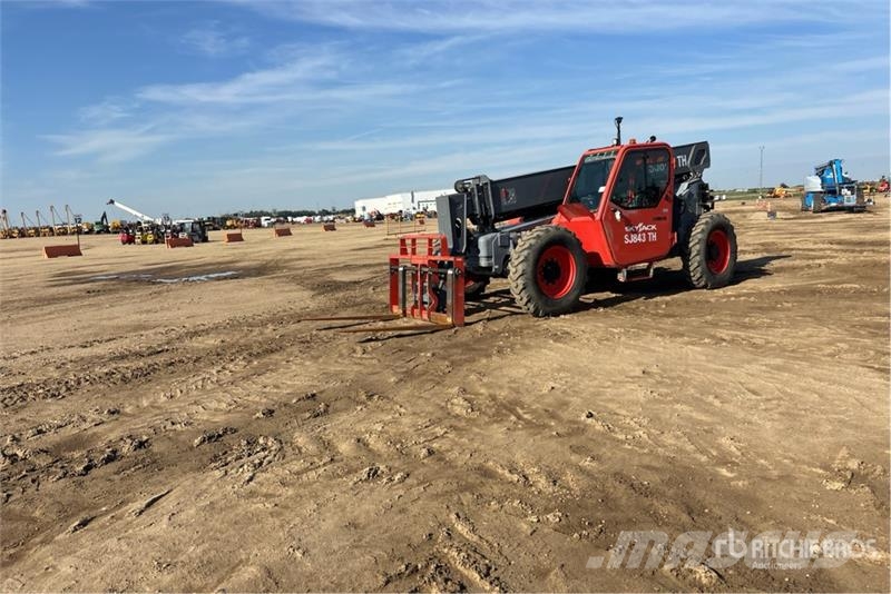 SkyJack SJ843TH Telehandler Teleskopiskie manipulatori