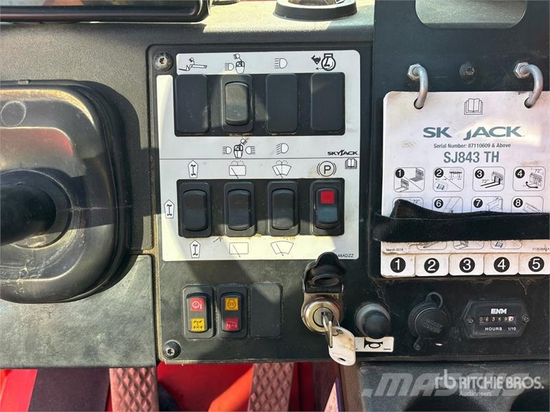 SkyJack SJ843TH Telehandler Teleskopiskie manipulatori