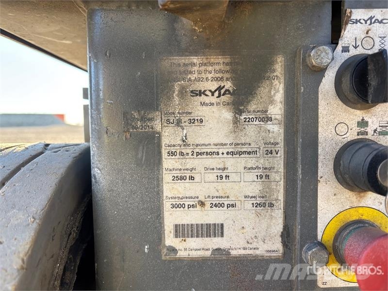 SkyJack SJIII3219 Electric Scissor Lift Šķerveida pacēlāji