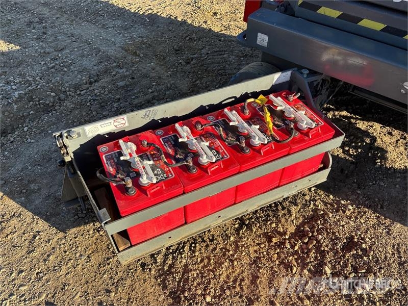 SkyJack SJIII3219 Electric Scissor Lift Šķerveida pacēlāji