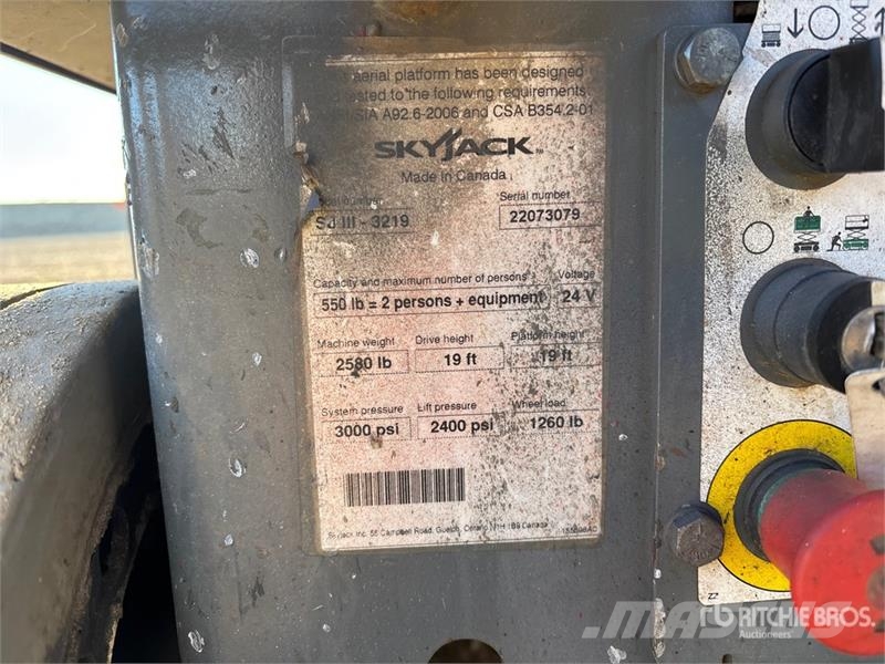 SkyJack SJIII3219 Electric Scissor Lift Šķerveida pacēlāji
