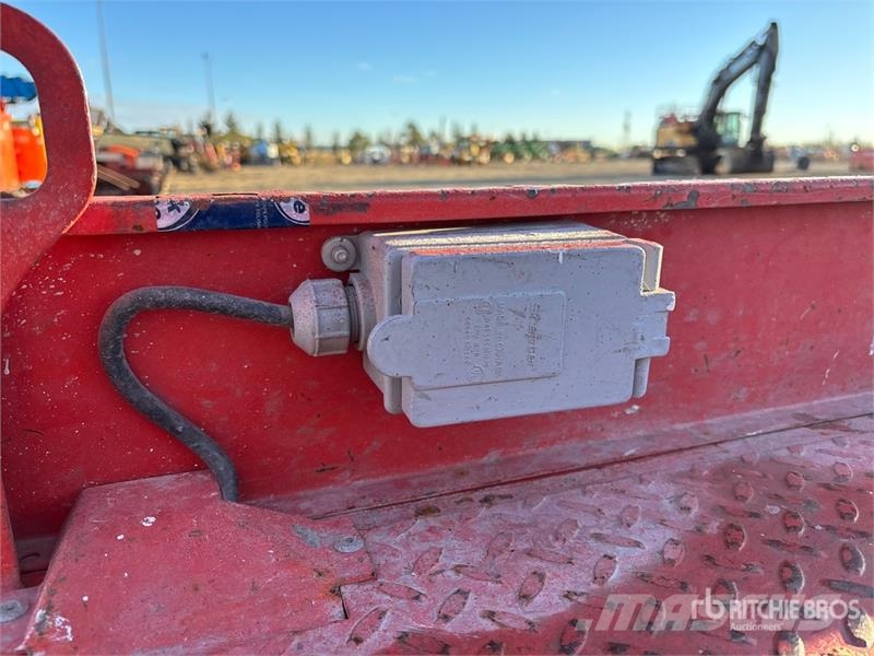 SkyJack SJIII3226 Electric Scissor Lift Šķerveida pacēlāji