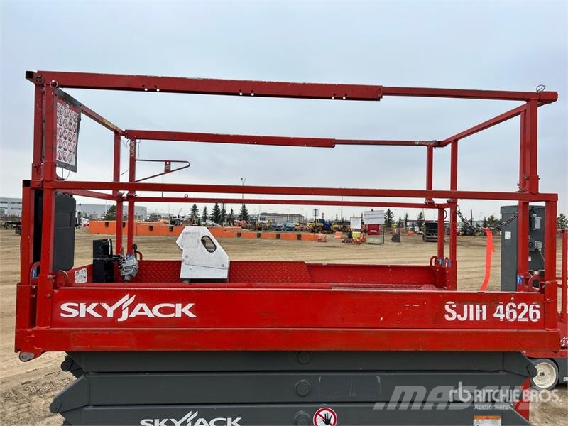 SkyJack SJIII4626 Electric Scissor Lift رافعات مقصية الشكل