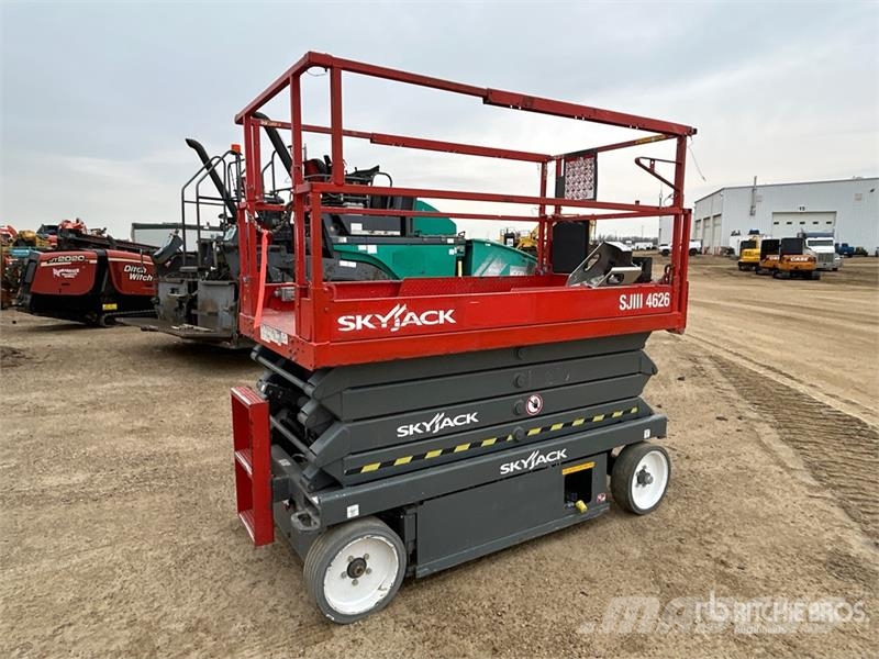 SkyJack SJIII4626 Electric Scissor Lift رافعات مقصية الشكل