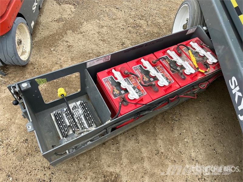 SkyJack SJIII4626 Electric Scissor Lift رافعات مقصية الشكل