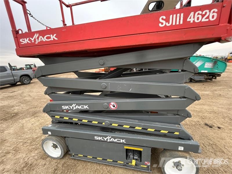 SkyJack SJIII4626 Electric Scissor Lift رافعات مقصية الشكل