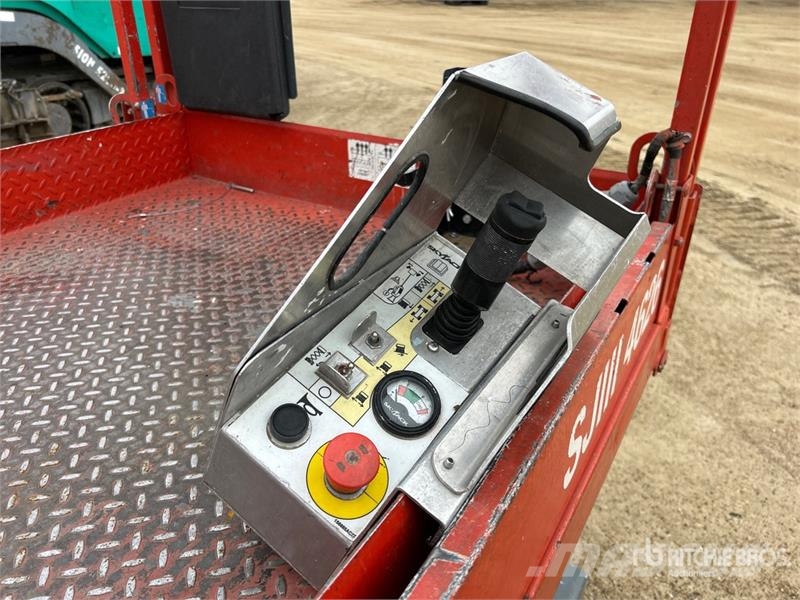 SkyJack SJIII4626 Electric Scissor Lift رافعات مقصية الشكل