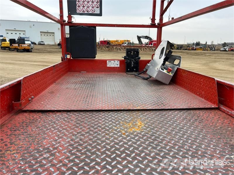 SkyJack SJIII4626 Electric Scissor Lift رافعات مقصية الشكل