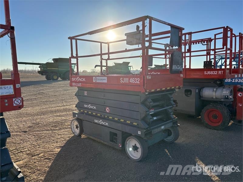 SkyJack SJIII4632 Electric Scissor Lift Elevadores de tesoura