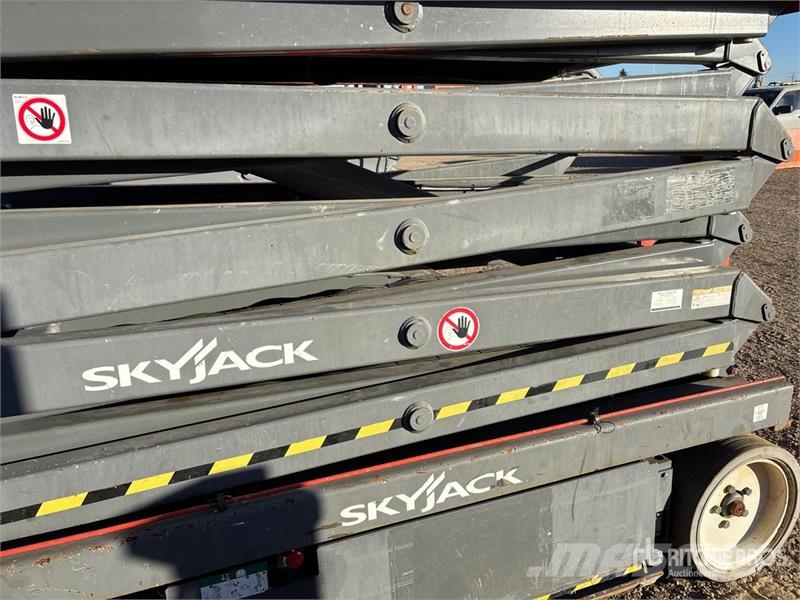 SkyJack SJIII4632 Electric Scissor Lift Elevadores de tesoura