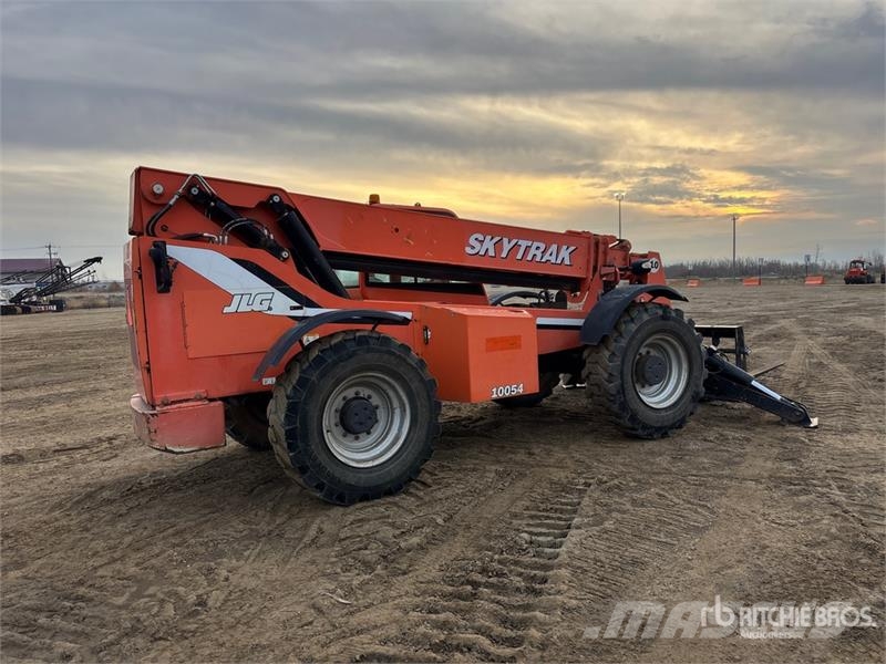 SkyTrak 10054 Kurottajat