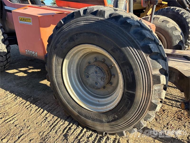 SkyTrak Telehandler Teleskoplader