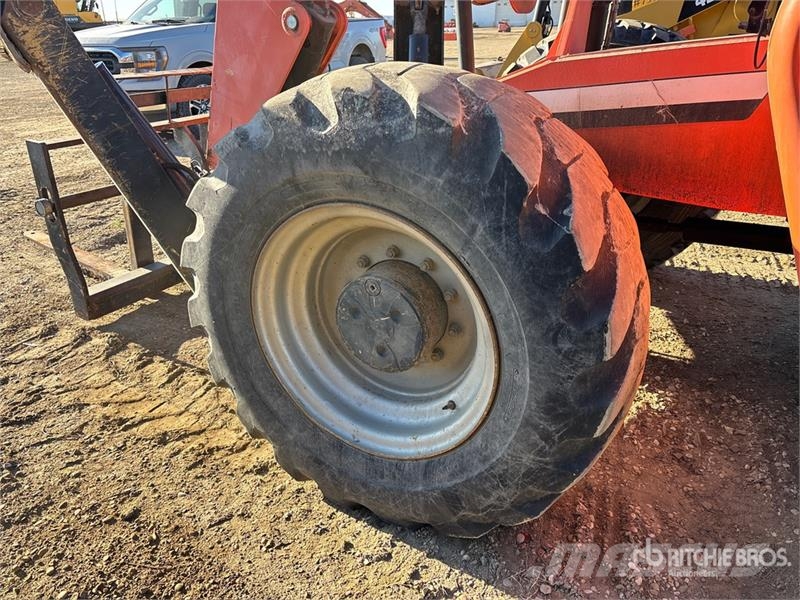 SkyTrak Telehandler Teleskoplader
